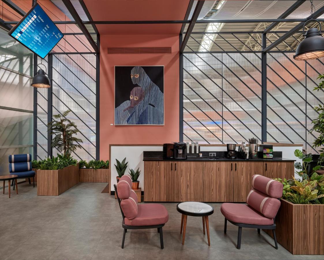 Kepler Club Sabiha Goekcen Airport - International Transit Area Hotel Istanboel Buitenkant foto