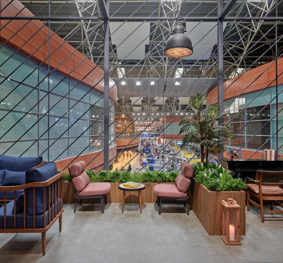 Kepler Club Sabiha Goekcen Airport - International Transit Area Hotel Istanboel Buitenkant foto